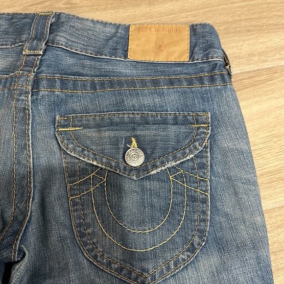 True Religion jeans shorts size 27 super cute style Johnny - Picture 6 of 8